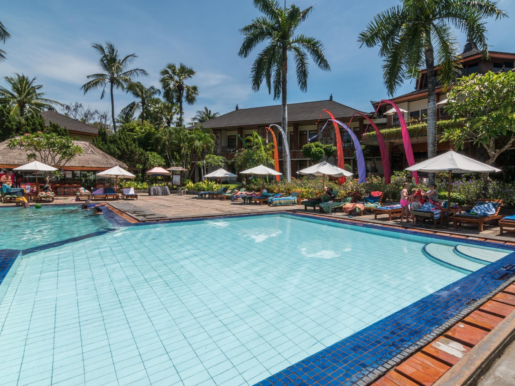 Club Bali Family Suites @ Legian Beach Exterior photo