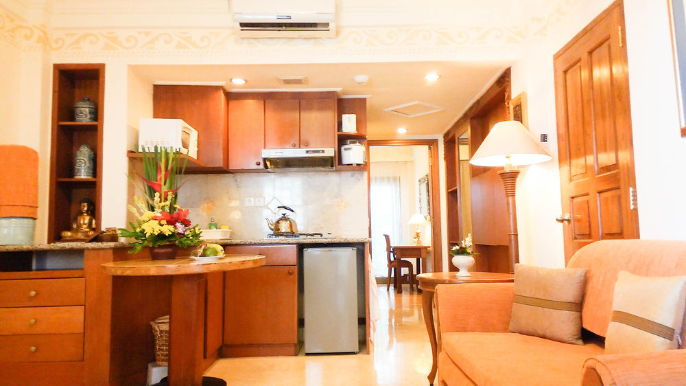 Club Bali Family Suites @ Legian Beach Exterior photo